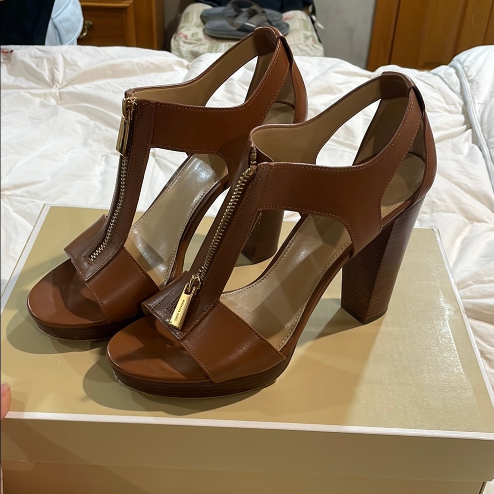 Michael Kors Berkeley Sandal Leather